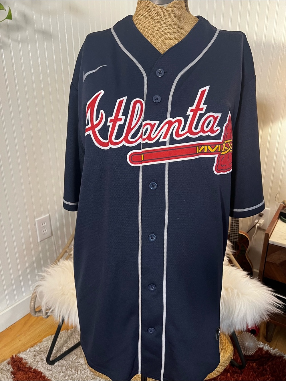 Nike Navy Atlanta Braves Button-Front Men’s Jersey with Red Script